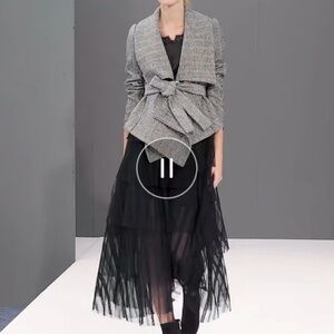 short woollen jacket‎